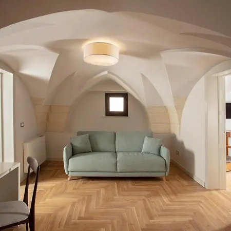 Bed & Breakfast Palazzo Dei Tolomei 4*