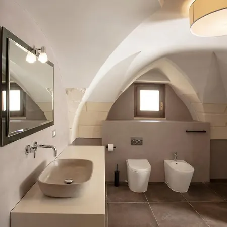 Palazzo Dei Tolomei Lecce