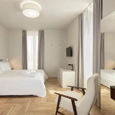 Palazzo Dei Tolomei 4* Lecce