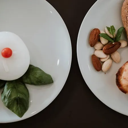 Palazzo Dei Tolomei Bed & Breakfast