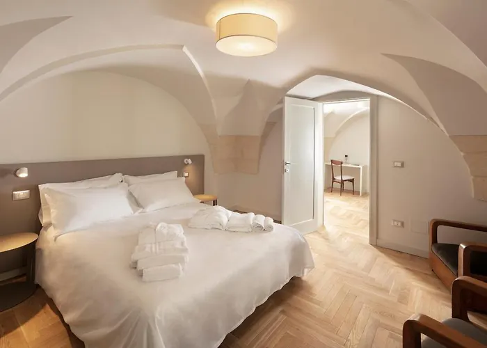 Palazzo Dei Tolomei Bed & Breakfast