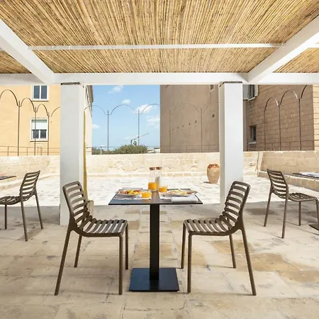 Palazzo Dei Tolomei Lecce