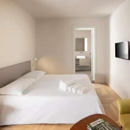 Palazzo Dei Tolomei Bed & Breakfast